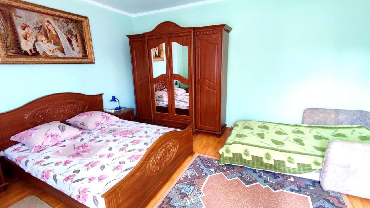 Садиба Анна - Термальні Води Косино Zapson Extérieur photo