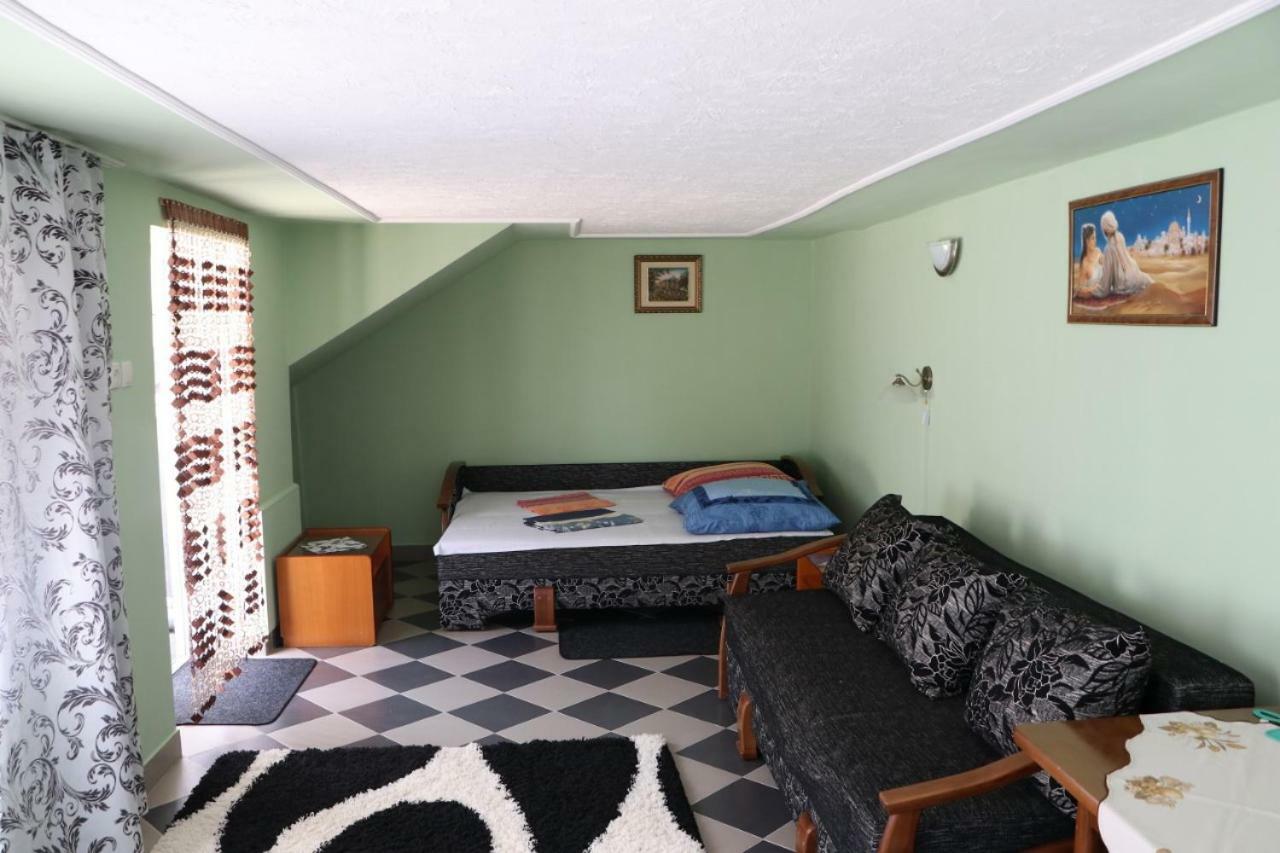 Садиба Анна - Термальні Води Косино Zapson Extérieur photo